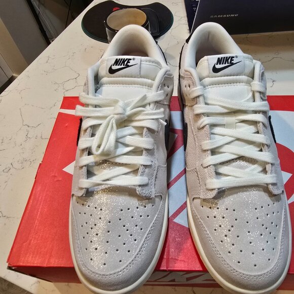 Nike Dunk Low SE White Suede Black Mens Size 10 Womens 11.5 HQ3502-100 NEW - Picture 4 of 13